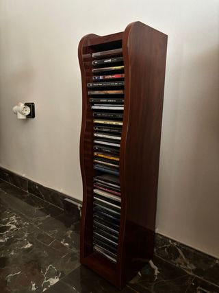 Mueble para CDs de madera