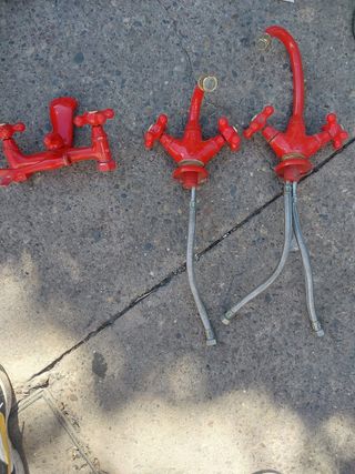 (SOLO VENTA EN PERSONA LEON ) 50€ cada uno Grifos