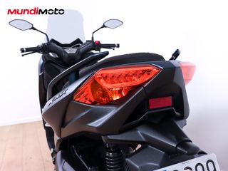 YAMAHA X-MAX 300 TECH MAX