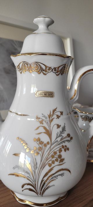 Juego de café porcelana con oro