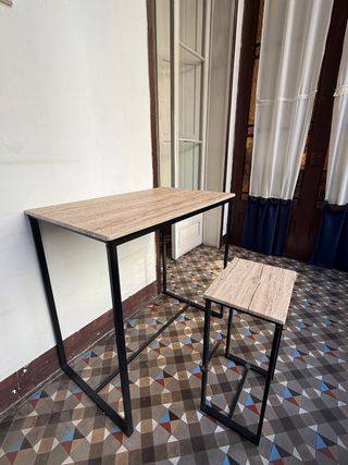 Mesa Alta Bar Madera y Metal y 4 sillas