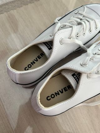 Zapatillas Converse Blancas de piel y plataforma