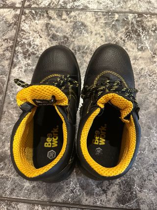 Zapatos de Seguridad Negros y Amarillos