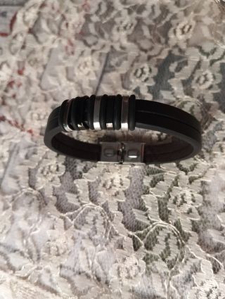 Pulsera de piel para chico, estado nuevo