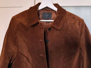Chaqueta Zara Marrón Talla L. Nueva sin estrenar.