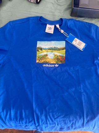 Camisa Adidas Azul con Estampado