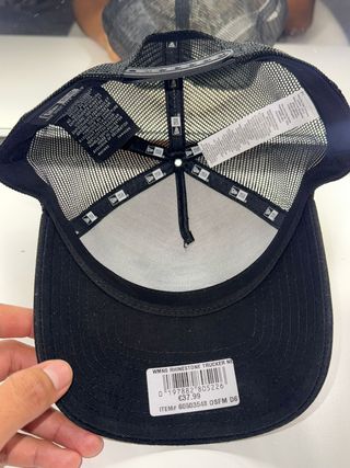 Gorra New Era Beige y Negra