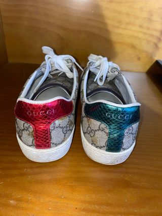 Zapatillas Gucci Beige y Doradas