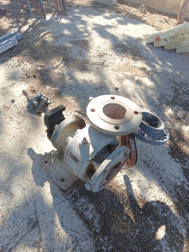 Bomba de agua cardan