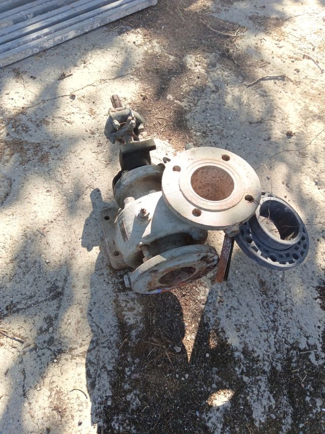 Bomba de agua cardan