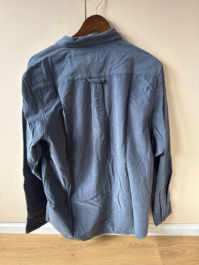 Camisa nueva Tipi azul con etiquetas