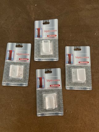 Colgador Escobero Adhesivo (Pack 4)