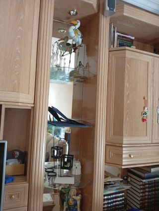 Mueble de salón de madera