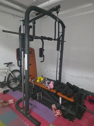 Máquina de gimnasio multifuncional