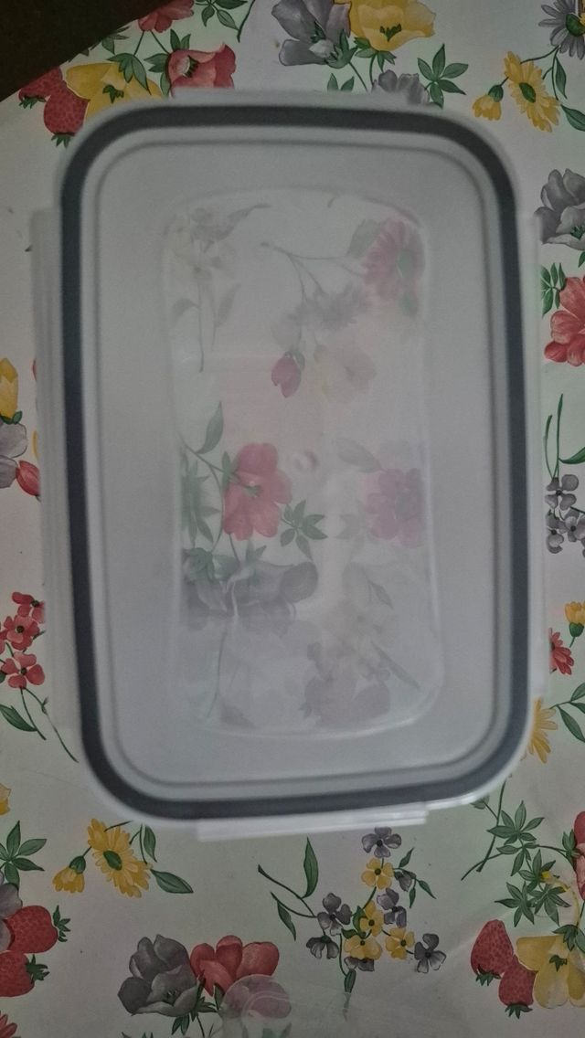 Tupper hermético floral