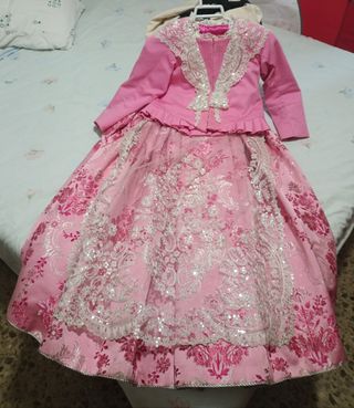 Traje de Fallera Niña Rosa y Blanco
Talla de 6 a 9