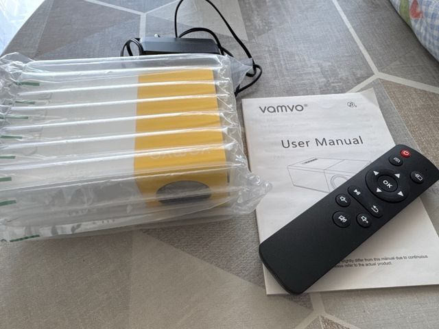Proyector LED Vamvo Blanco y Naranja