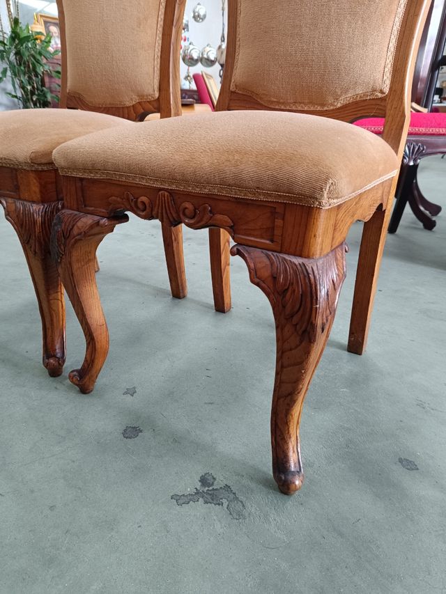 Silla de madera de castaño