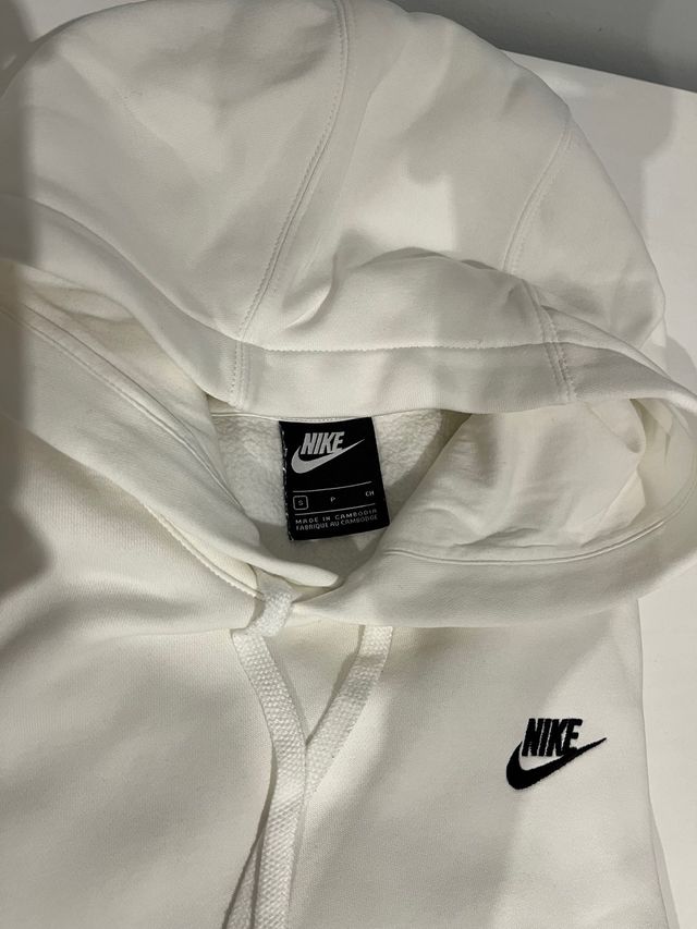 Vendo sudadera Nike Talla S color blanca