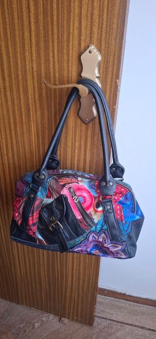 Bolso Desigual Multicolor y Negro
