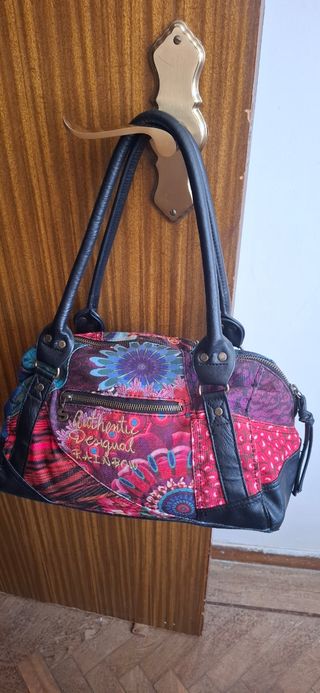 Bolso Desigual Multicolor y Negro