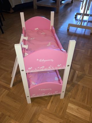 Cama litera para muñecas rosa