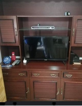 Mueble de salón de madera