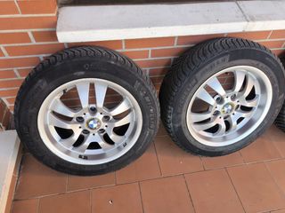 Vendo llantas de BMW en 16 pulgadas con neumáticos