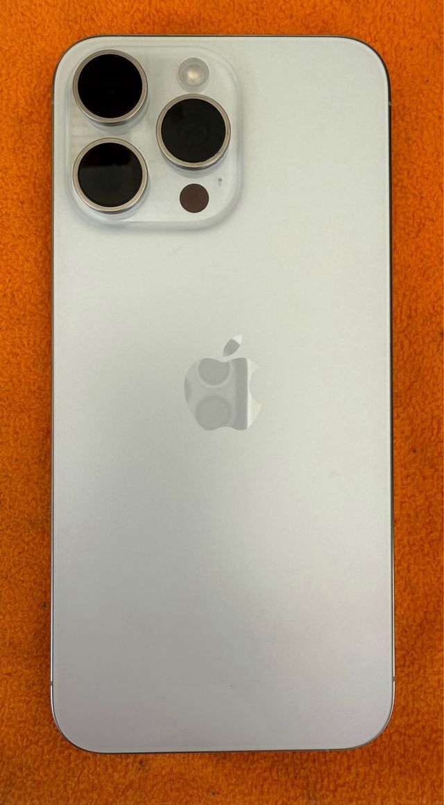 iPhone 15 Pro Max Blanco