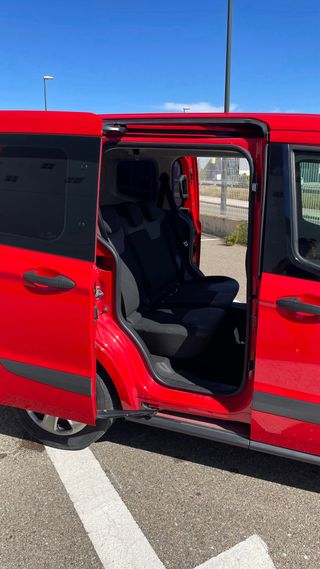 Ford Tourneo Courier 1.0 Ecoboss