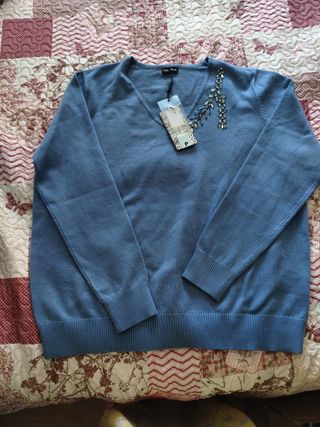 Jersey azul con pedrería