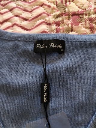 Jersey azul con pedrería