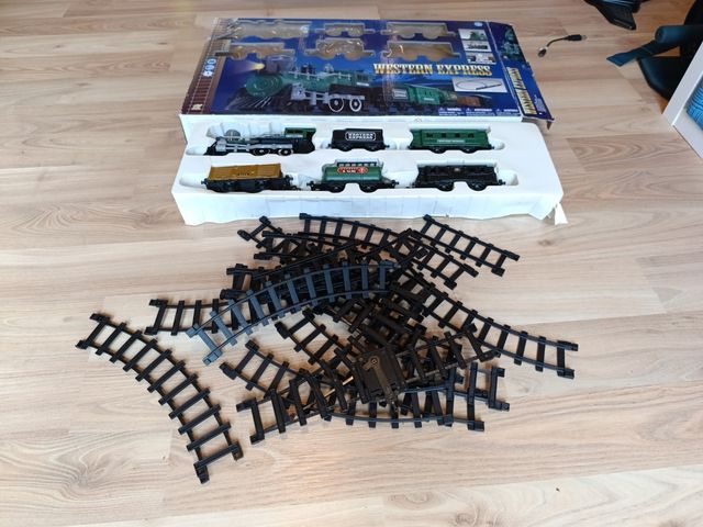 Tren Western Express