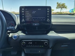 Mazda 2 2023