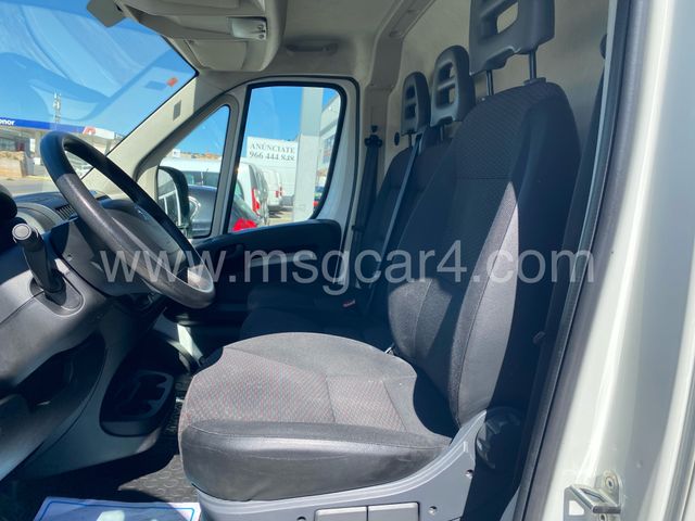 Peugeot Boxer L2H2 140cv 13.900kms