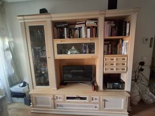 Mueble de salón de fresno