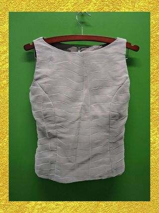 Blusa gris sin mangas