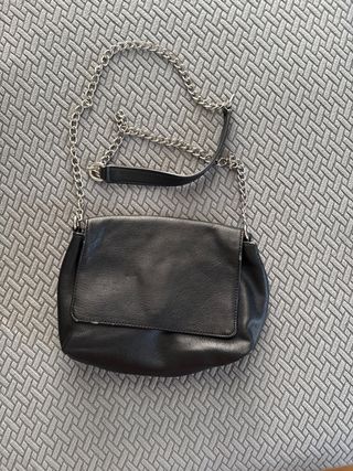 Bolso Negro Cadena