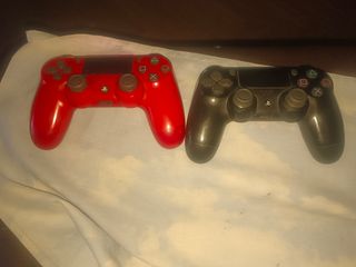 2 Mandos PS4 (PlayStation 4) Rojo y Negro