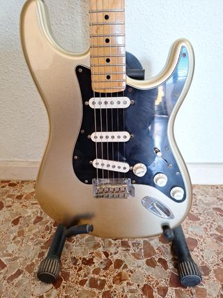 Guitarra Fender Stratocaster Mexicana