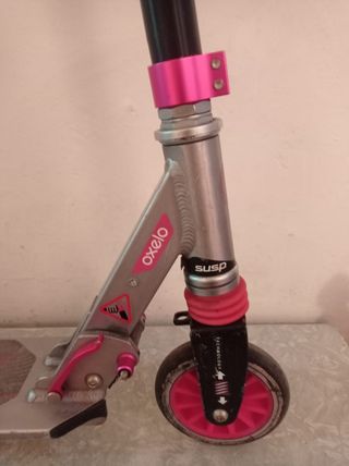 Patinete Oxelo rosa y plateado