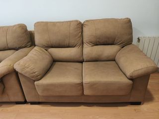 Sofás 2 y 3 plazas con funda beige