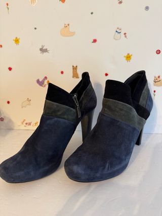 Salones Botines Tacón Negro y Azul