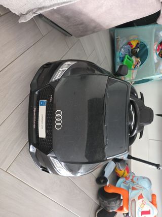 Coche tele dirigido menos de 1 año de uso 