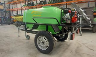 Cuba de arrastre para fumigar de 600L