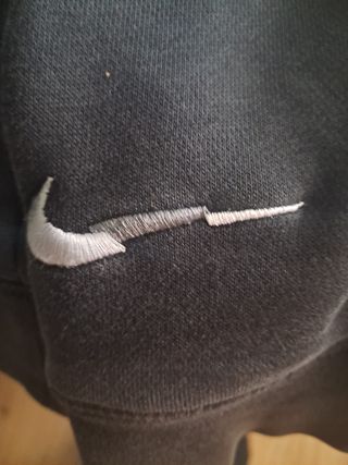 Sudadera Nike SB Gris