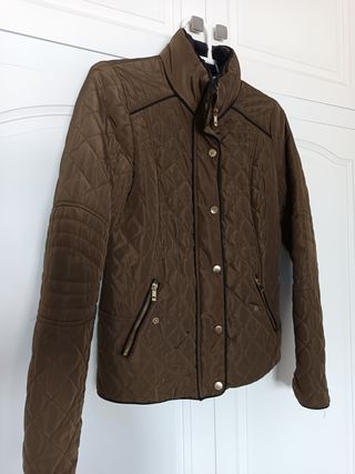 Chaqueta acolchada mujer marrón