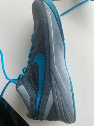 Zapatillas de Baloncesto Nike, talla 45