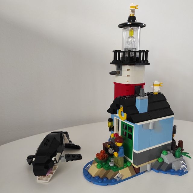Lego Creator 31051 - La casa del faro e della balena.