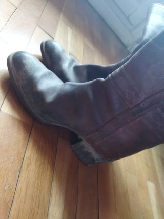 Botas camperas de cuero marrón de Valverde